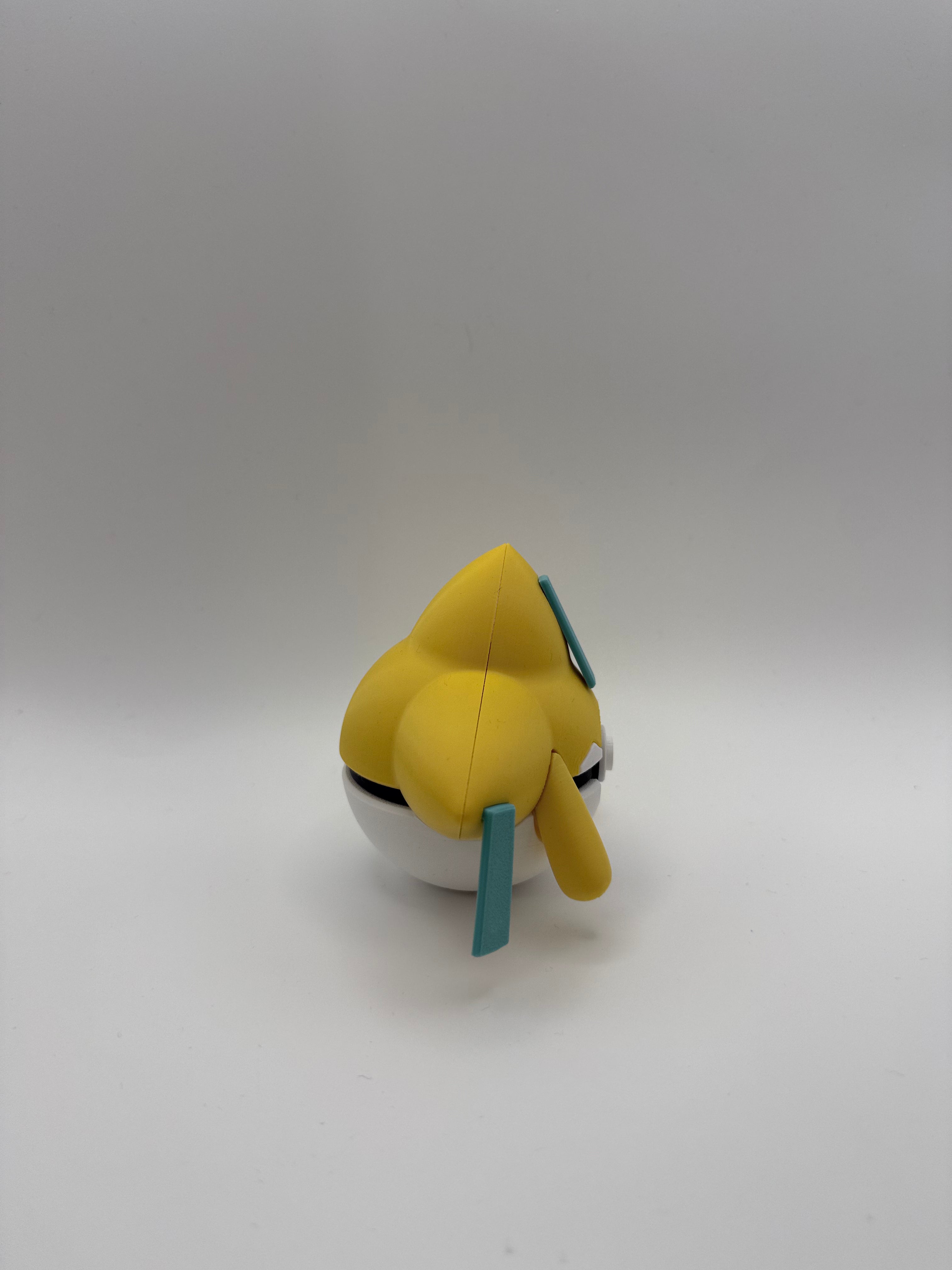 Jirachi Pokeball