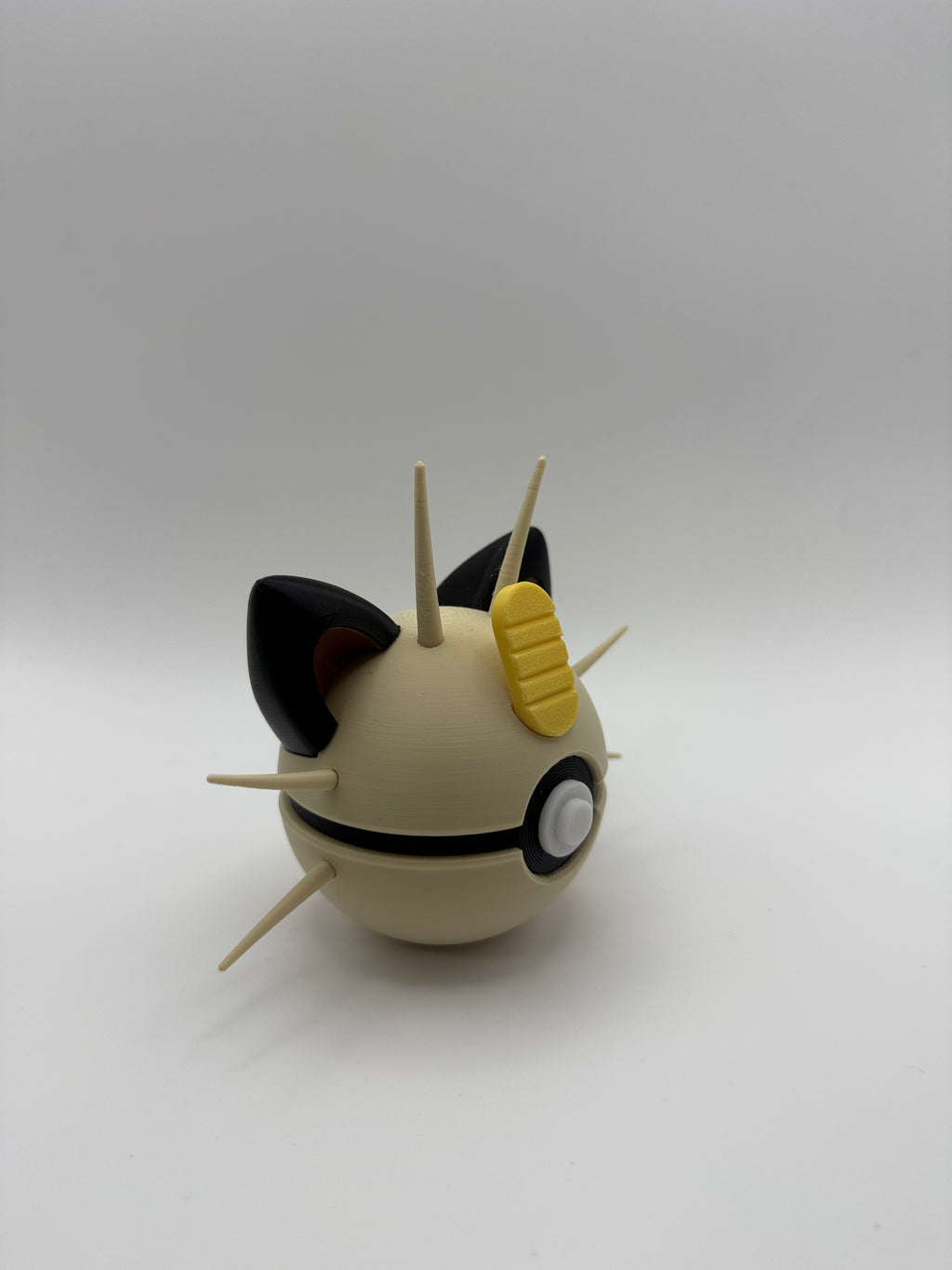 Meowth Pokeball