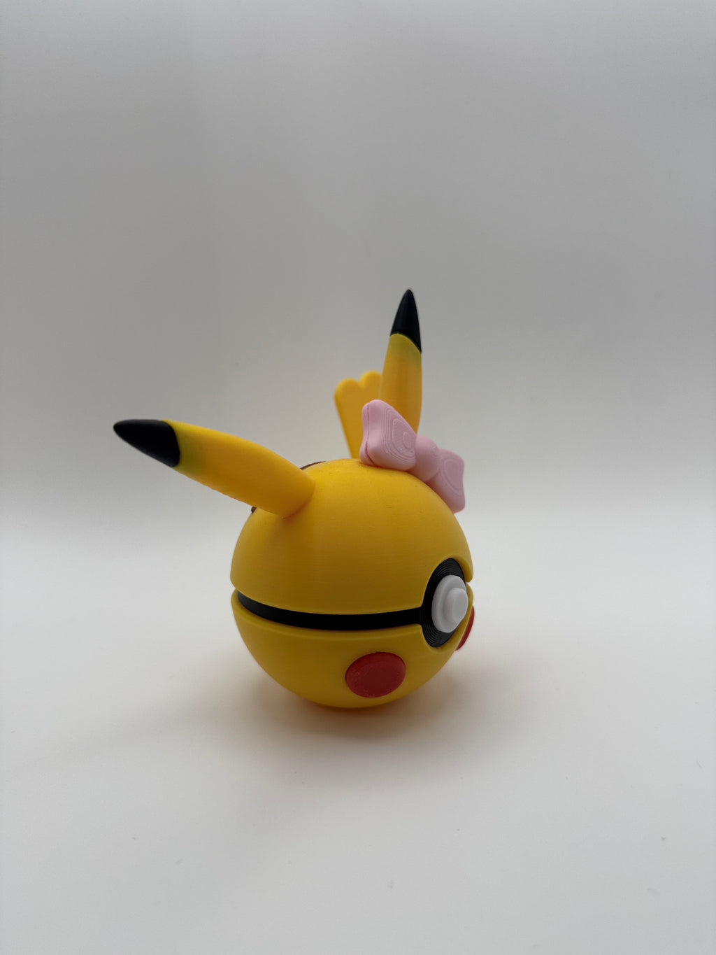 Lady Pikachu Pokeball