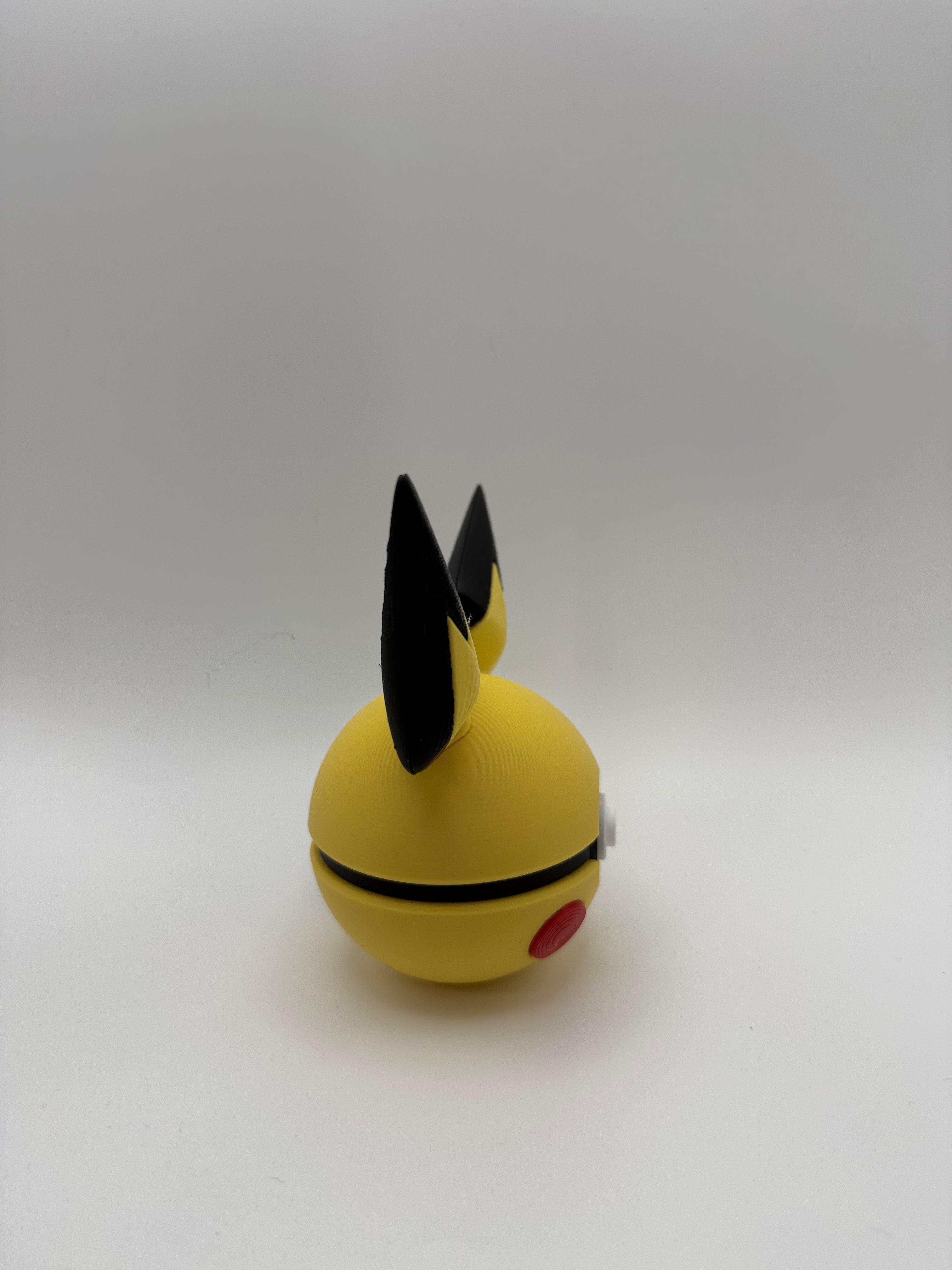 Pichu Pokeball