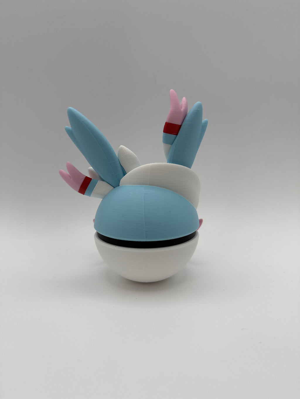 Shiny Sylveon Pokeball