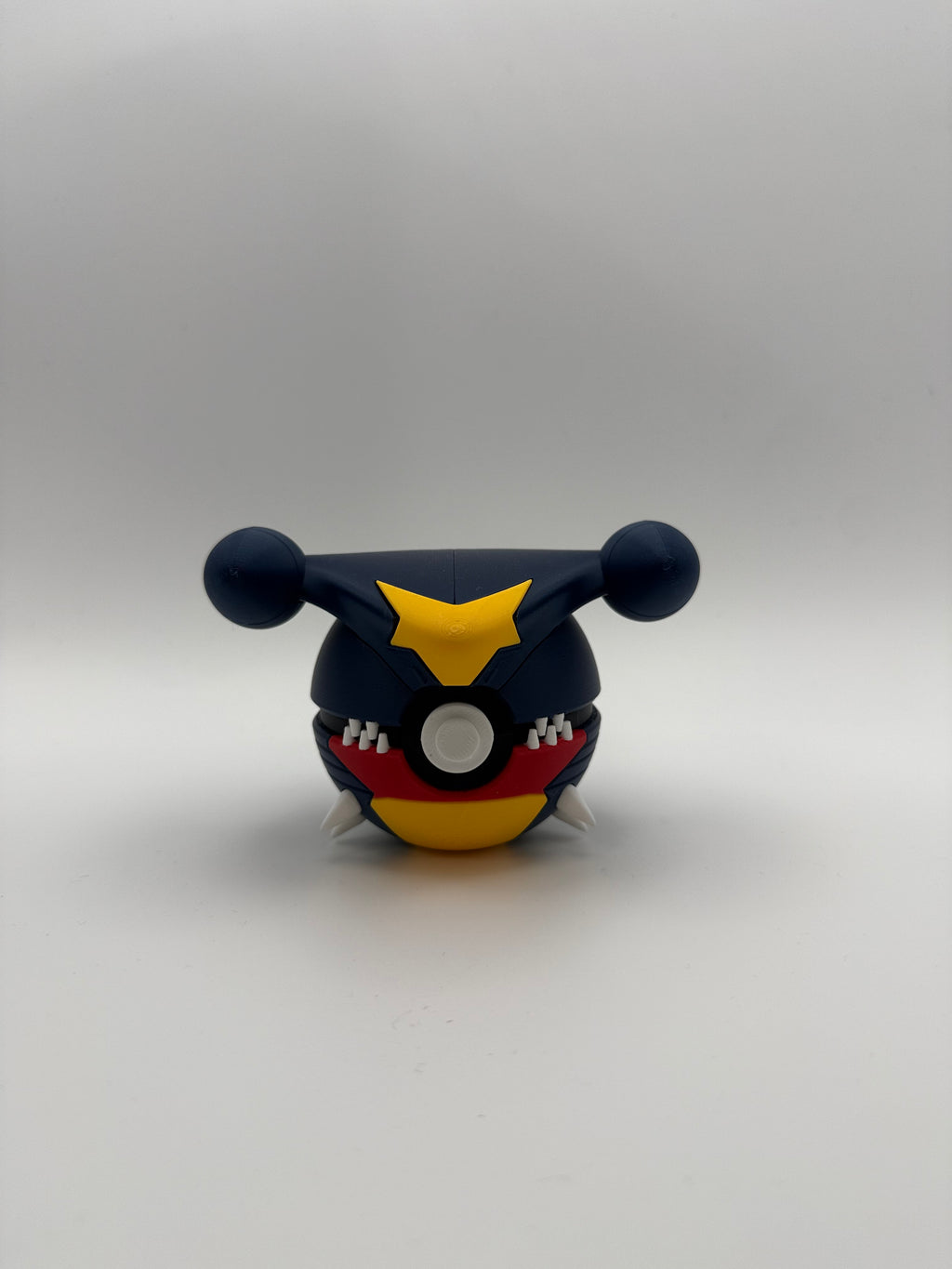 Garchomp Pokeball