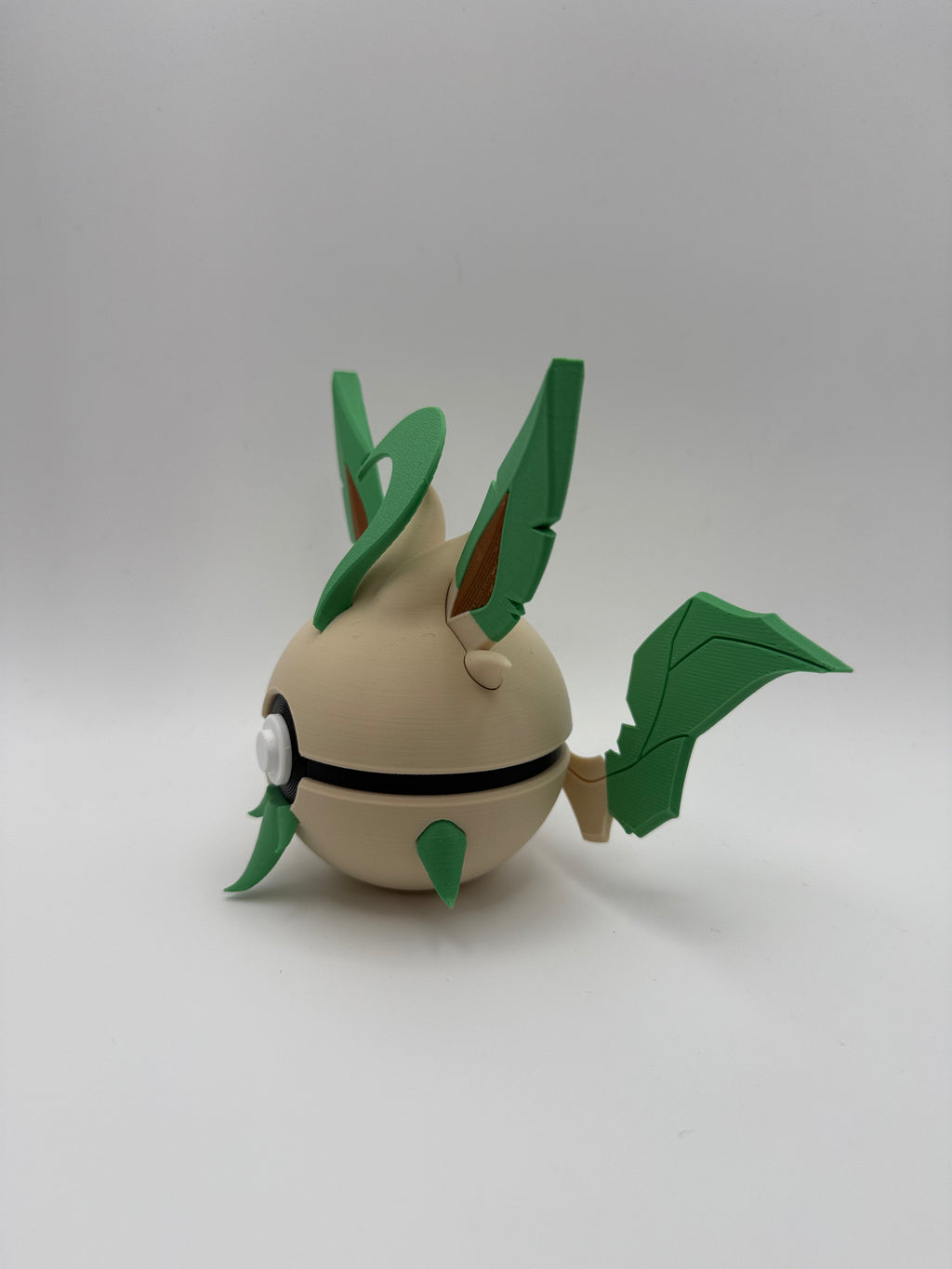 Leafeon Pokeball