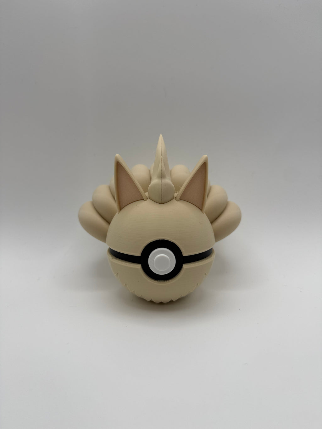 Ninetails Pokeball