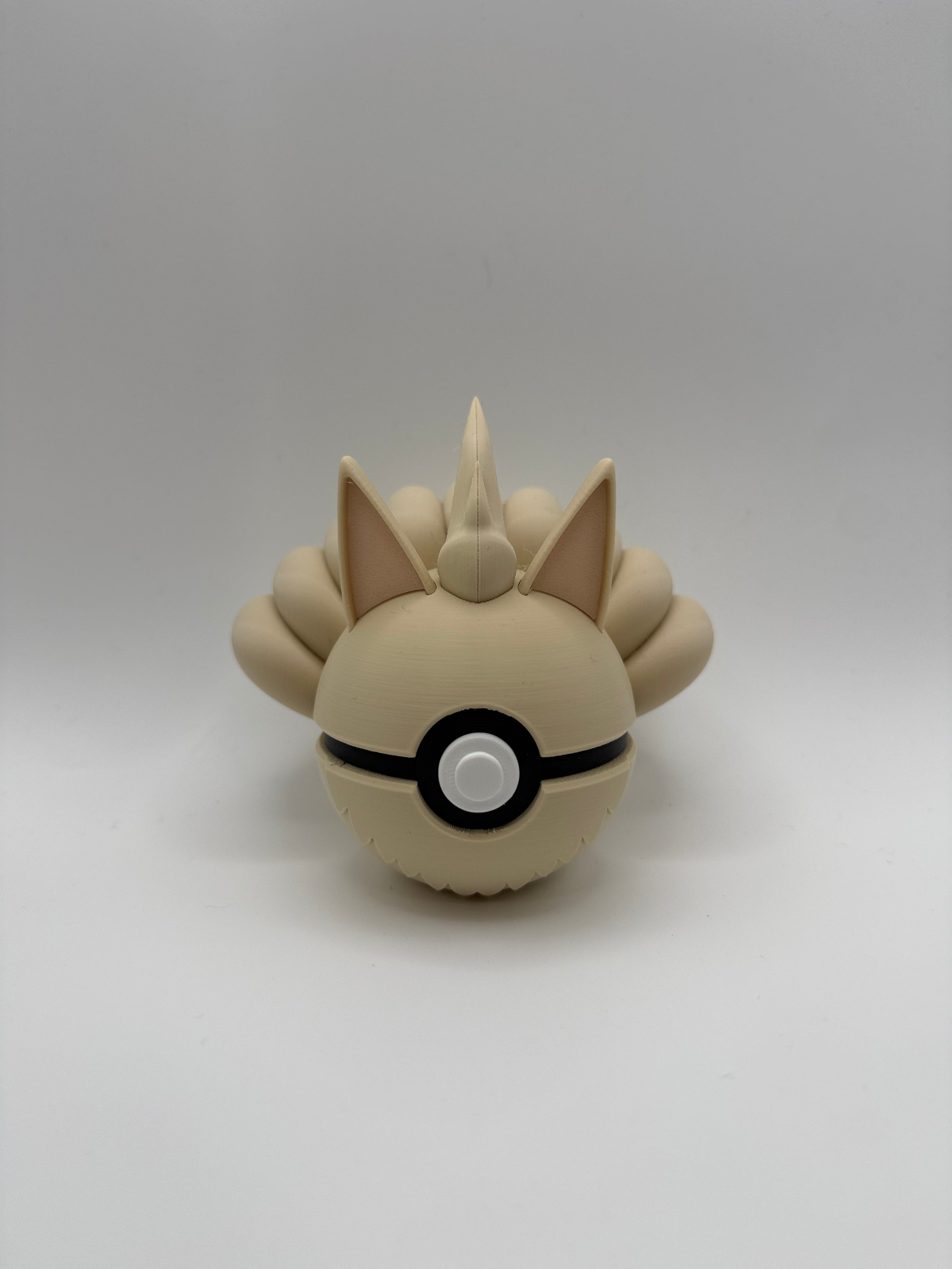 Ninetails Pokeball