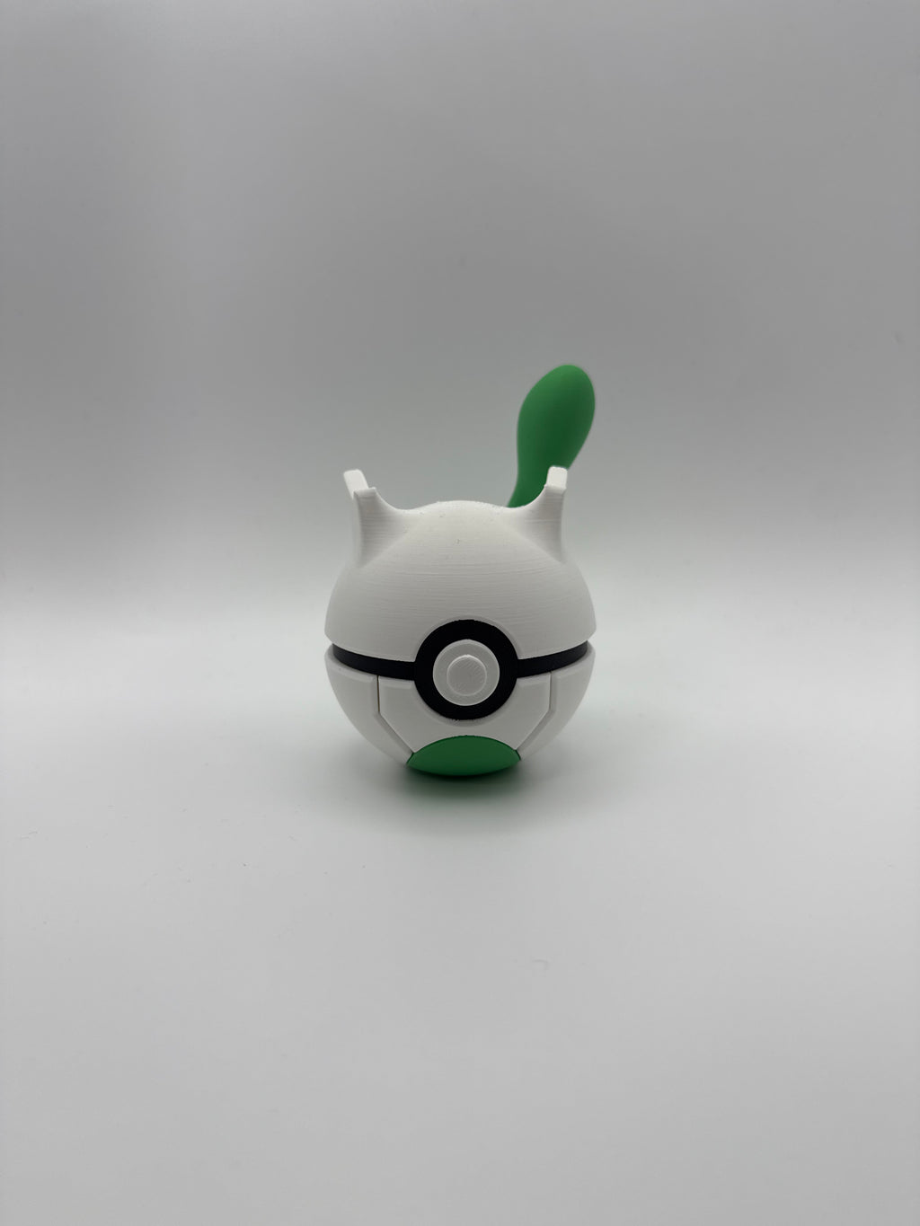 Shiny Mewtwo Pokeball